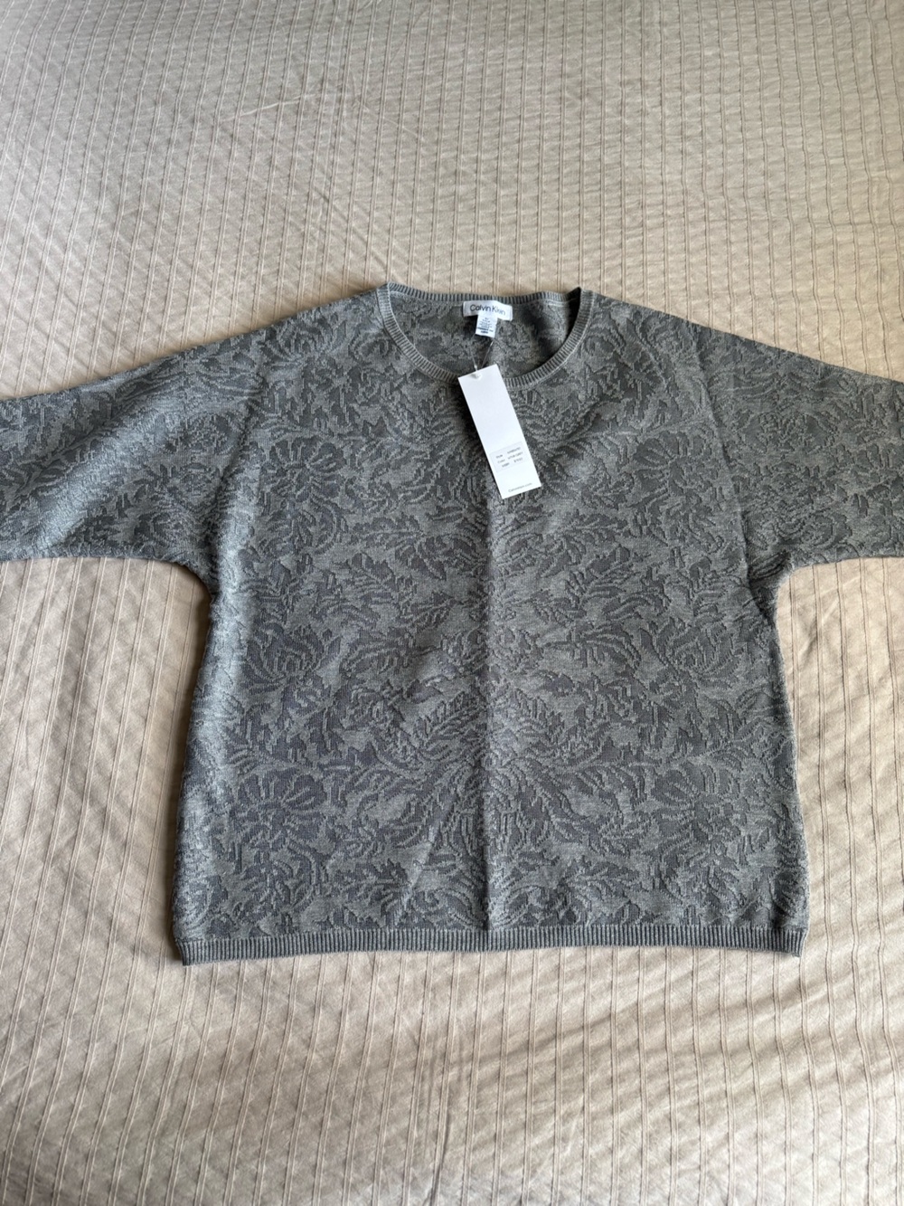 Calvin Klein Gray Floral-Textured Crewneck Short Sleeve Sweater / Blouse